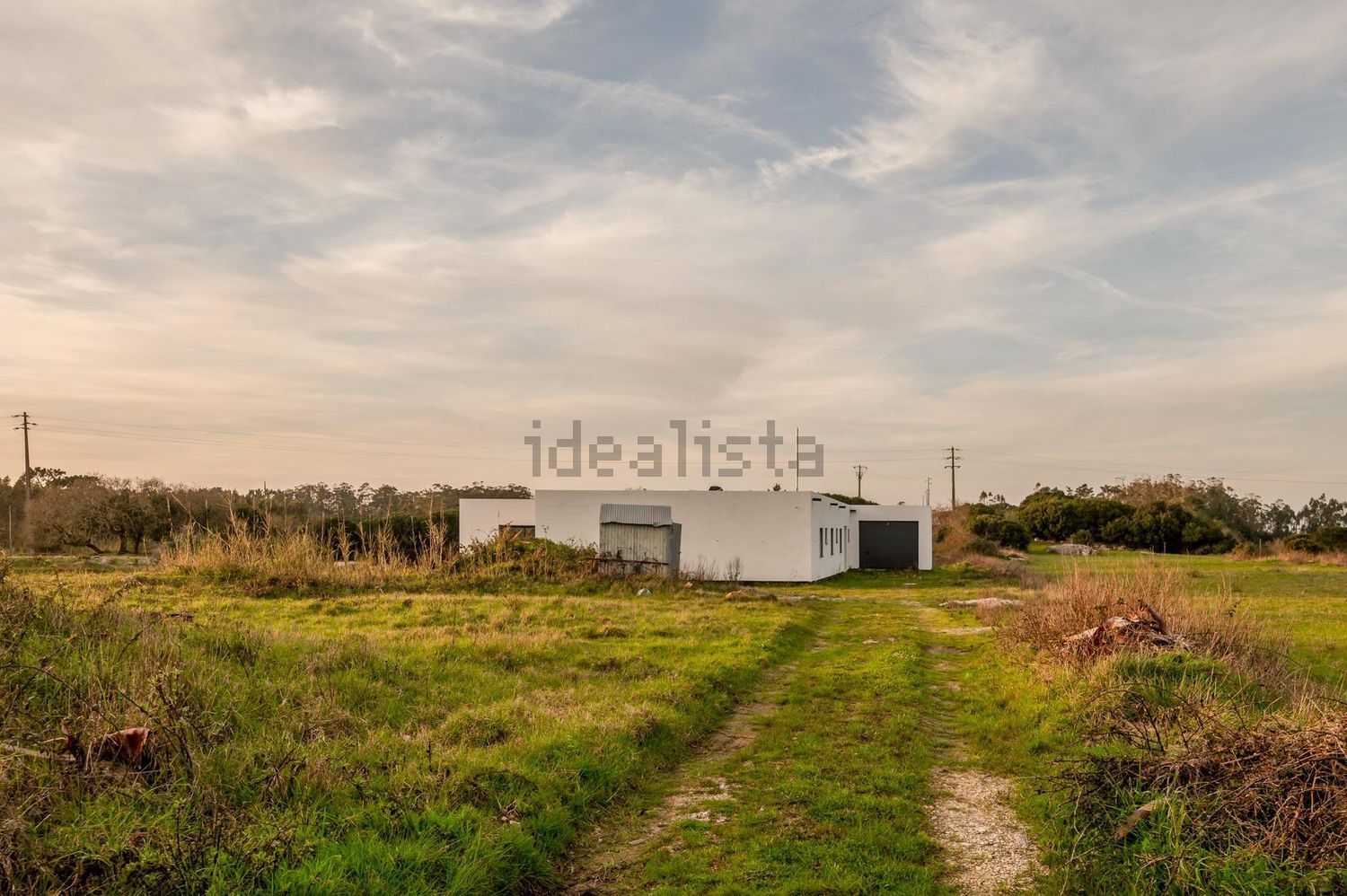 小楼房或独栋别墅出售在São Bartolomeu dos Galegos e Moledo - 外立面