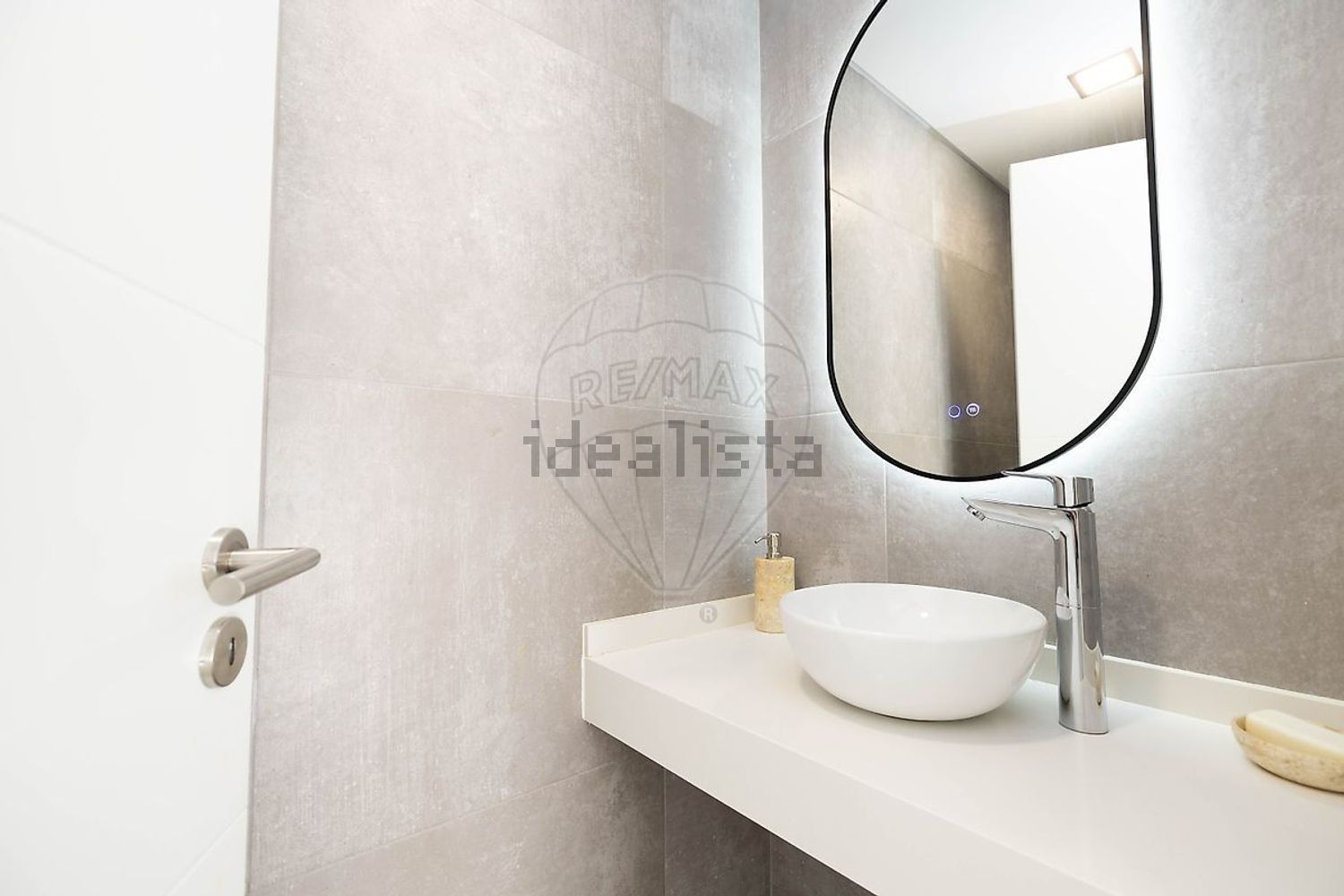 出租小楼房或独栋别墅在Rua Almeida Garrett - 卫生间