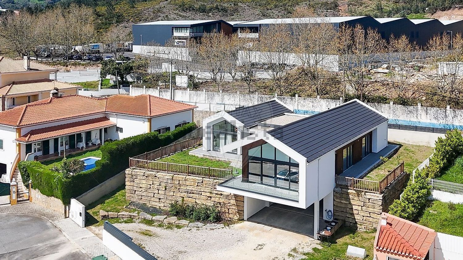 小楼房或独栋别墅出售在Praceta Da Lapa - 外立面