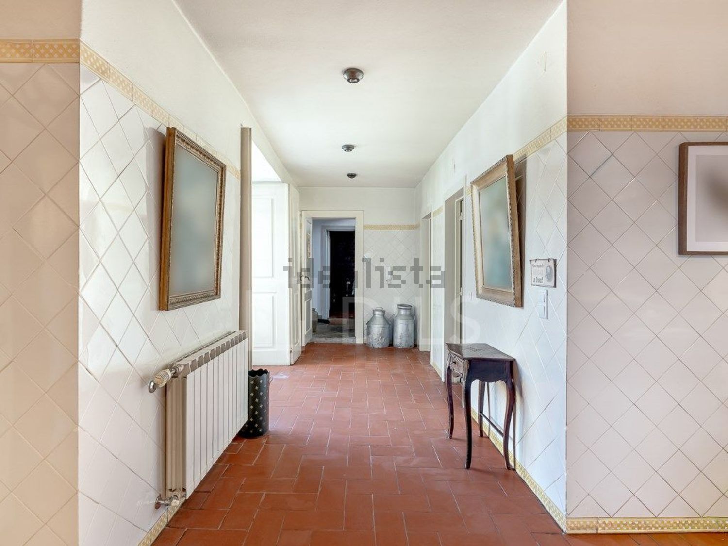 小楼房或独栋别墅出售在Rua Norte - 过道