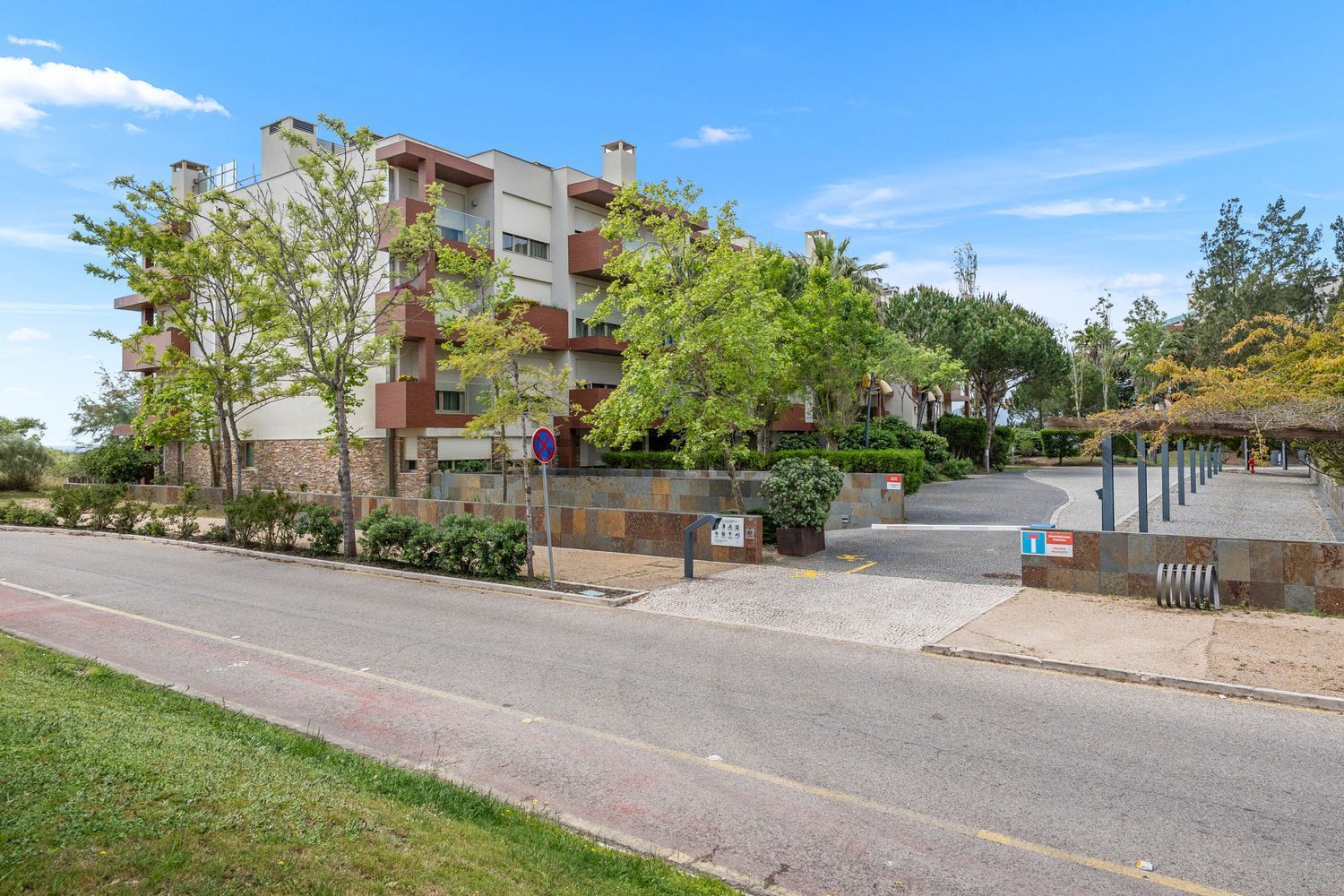 公寓 t3出售在Alameda do Zambujeiro s/n - 花园