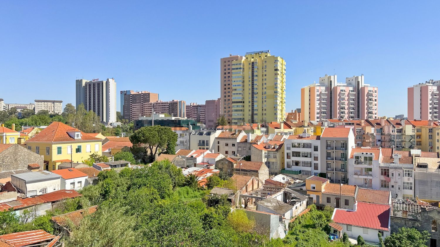 公寓 t6出售在Rua José Afonso, 10 - 照片