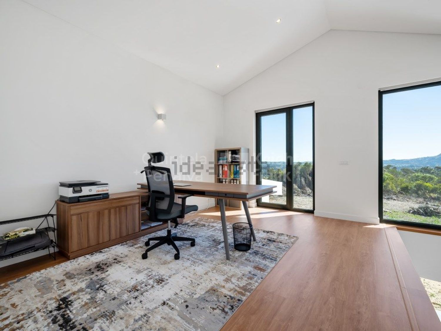 小楼房或独栋别墅出售在Estrada do Rodízio, 76 - 客厅