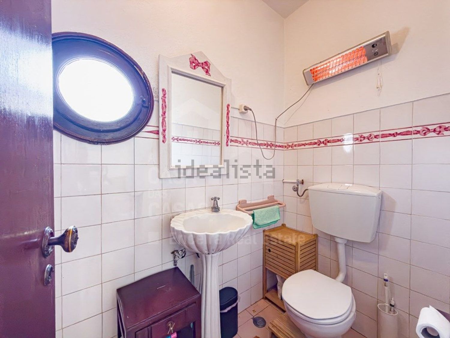 小楼房或独栋别墅出售在São Pedro da Cadeira - 卫生间