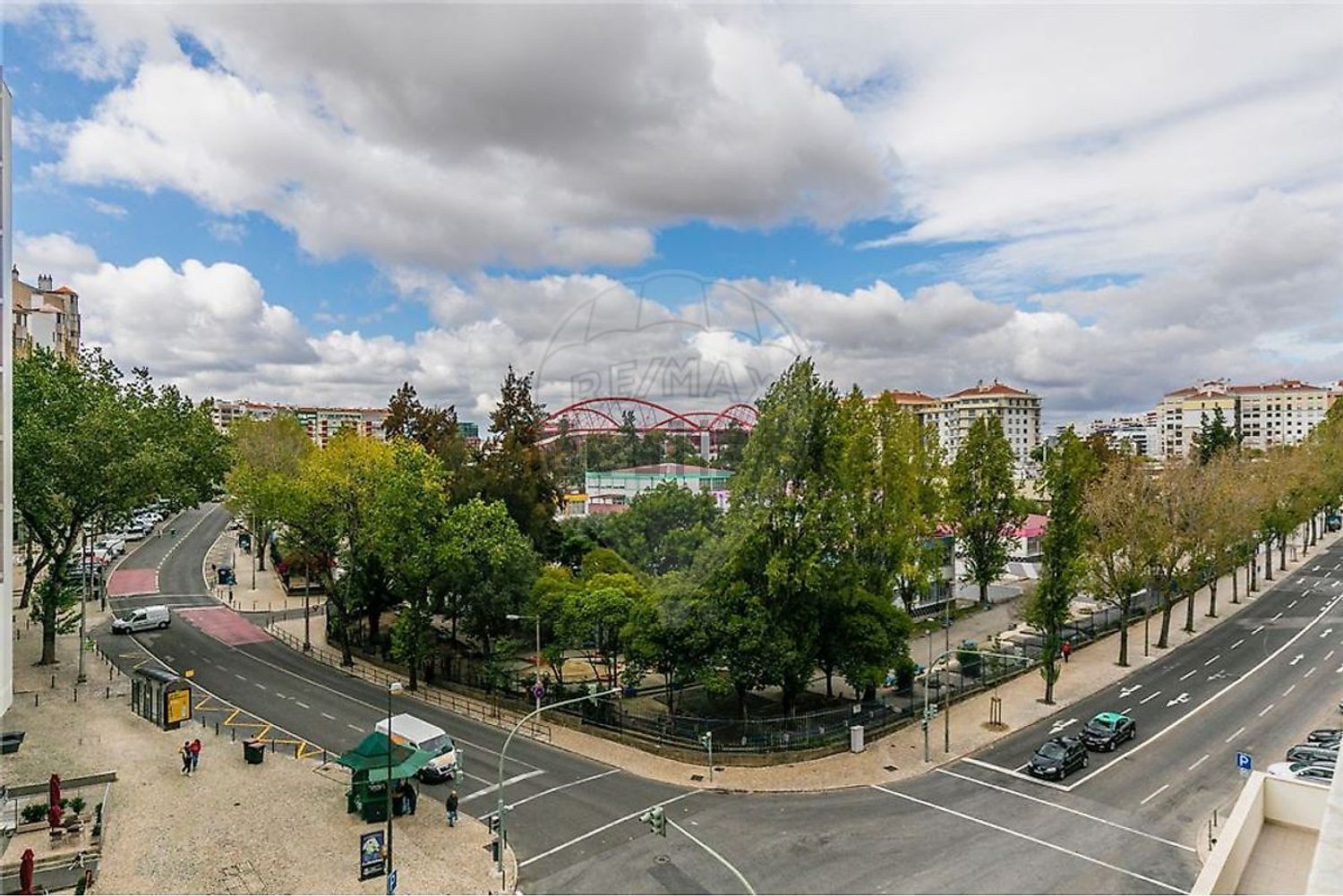 出租公寓 t4在Rua Major Neutel de Abreu - 照片