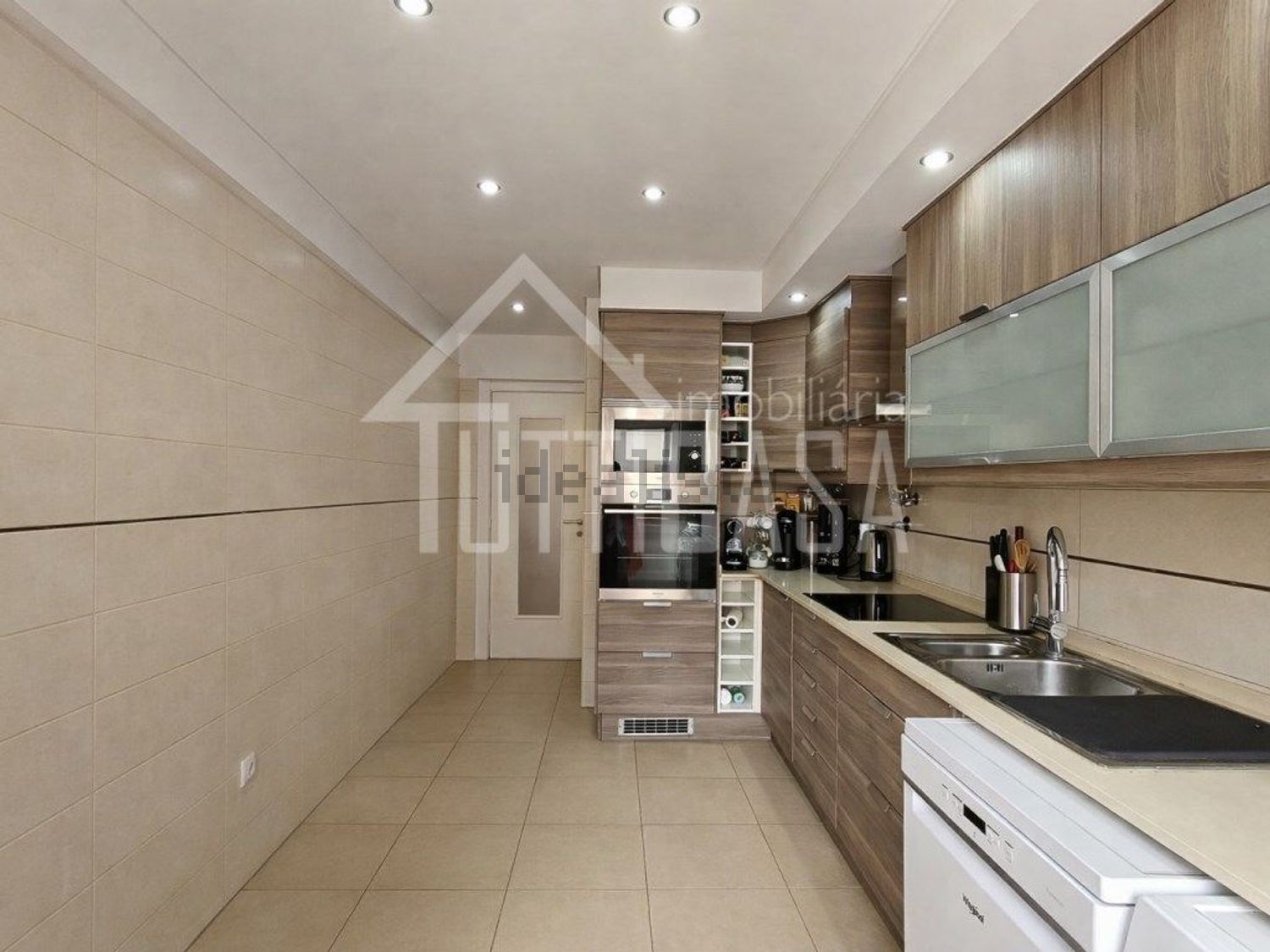 公寓 t3出售在Avenida Azedo Gneco G6 - 厨房