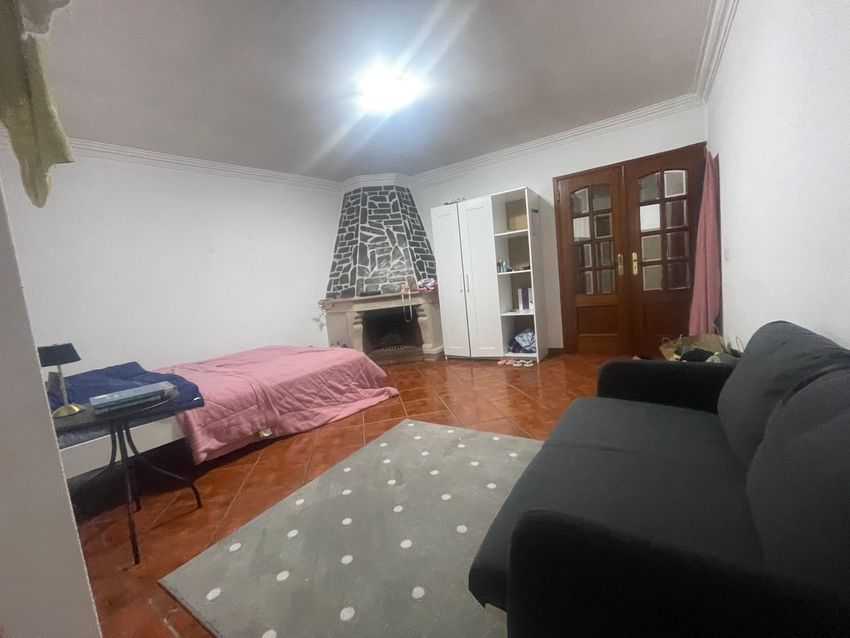 出租房间在Praça de Touros, 13