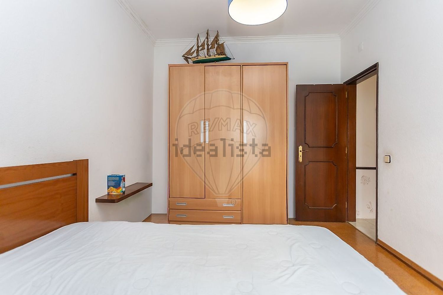 小楼房或独栋别墅出售在Rua José Fontana - 卧室