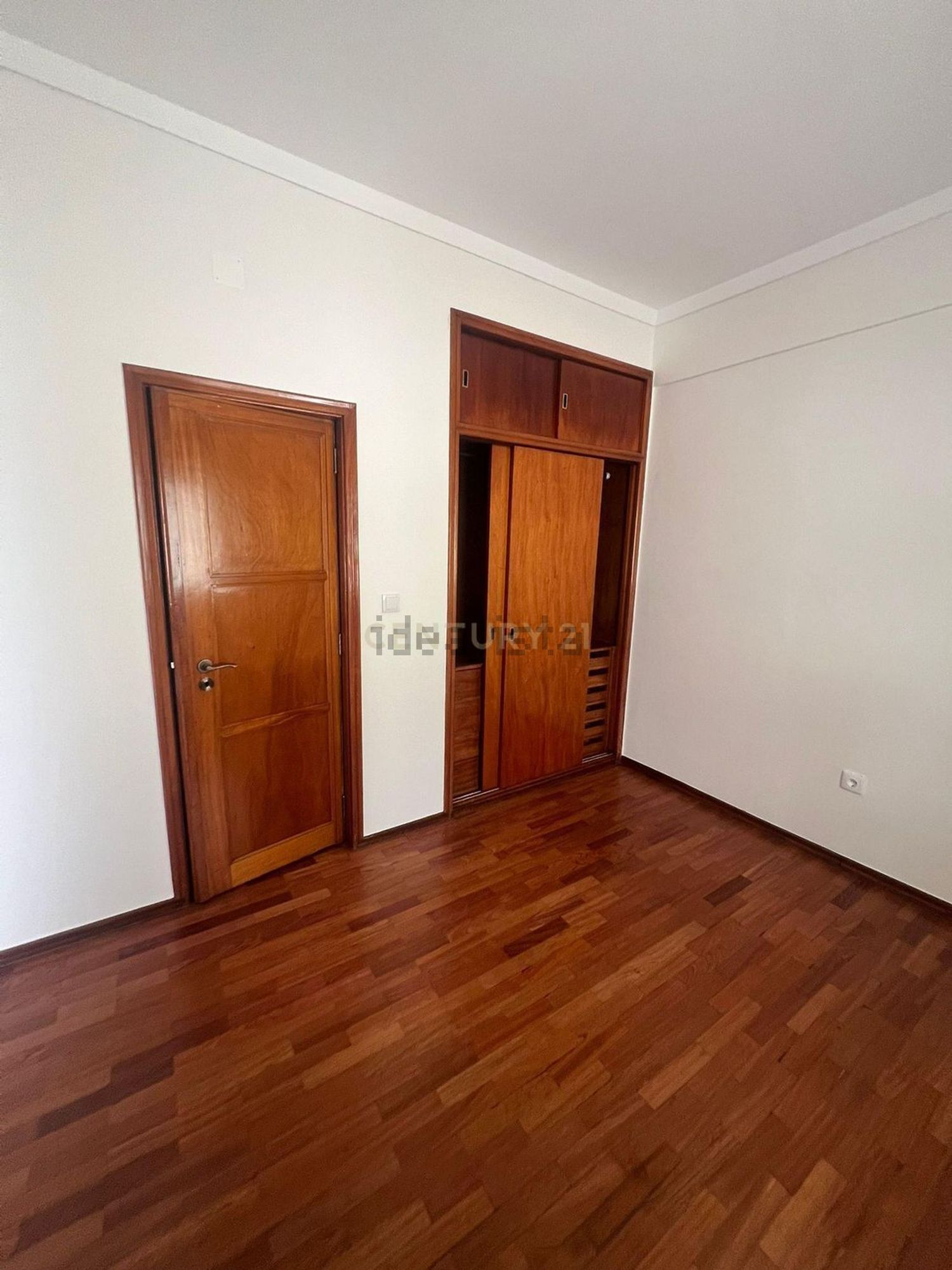 出租公寓 t4在Rua Rainha Dona Luísa de Gusmão, 4 - 过道