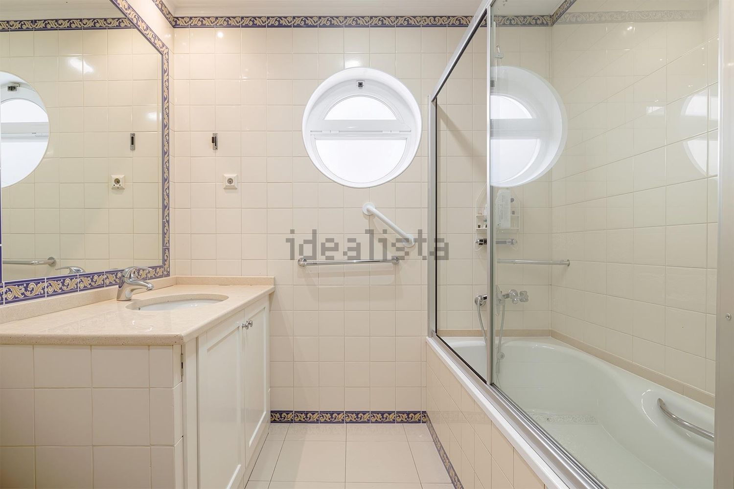 小楼房或独栋别墅出售在Rua da Mãe d'Água, 20 - 卫生间