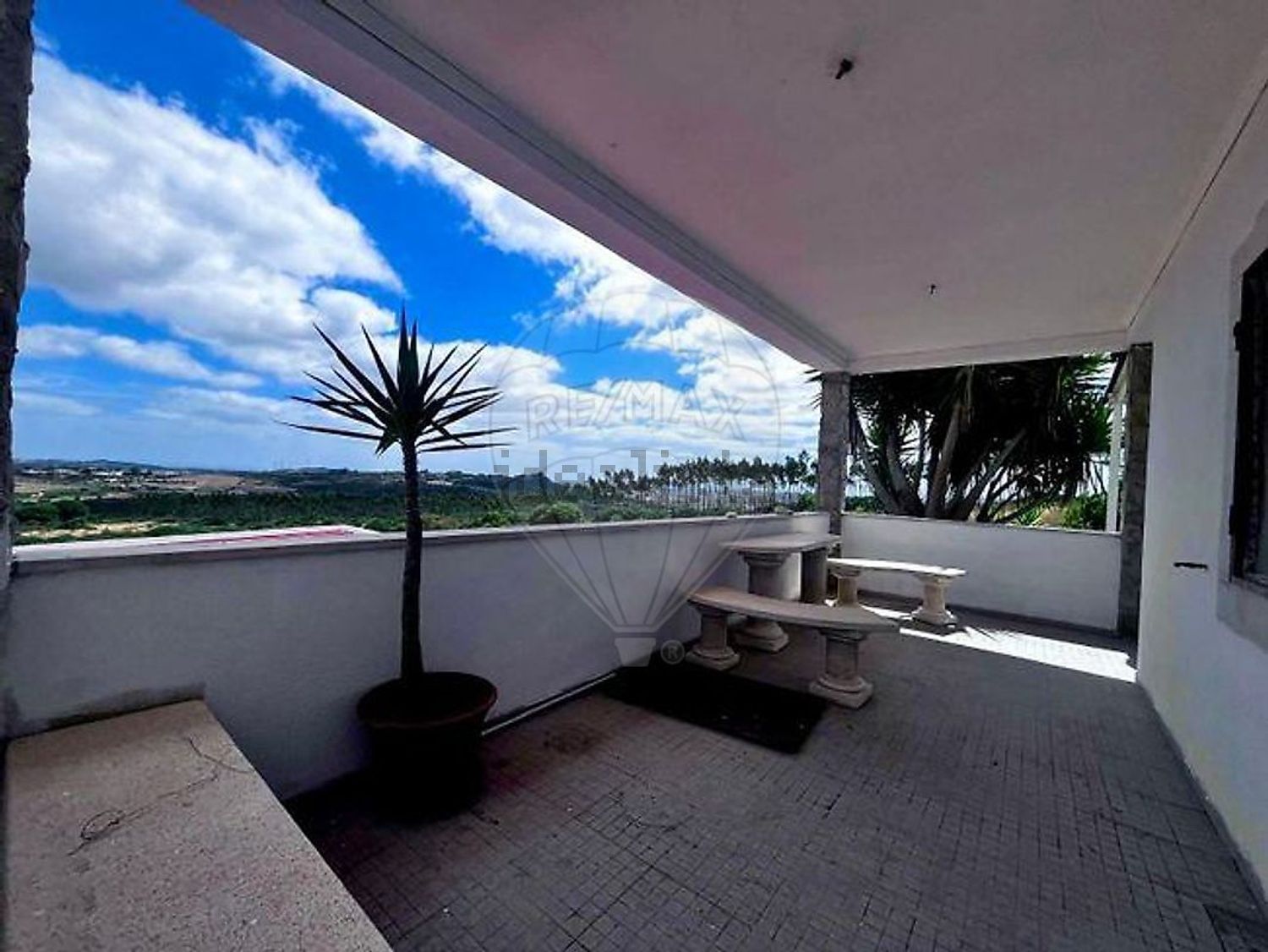 小楼房或独栋别墅出售在Rua do Cabeço - 阳台