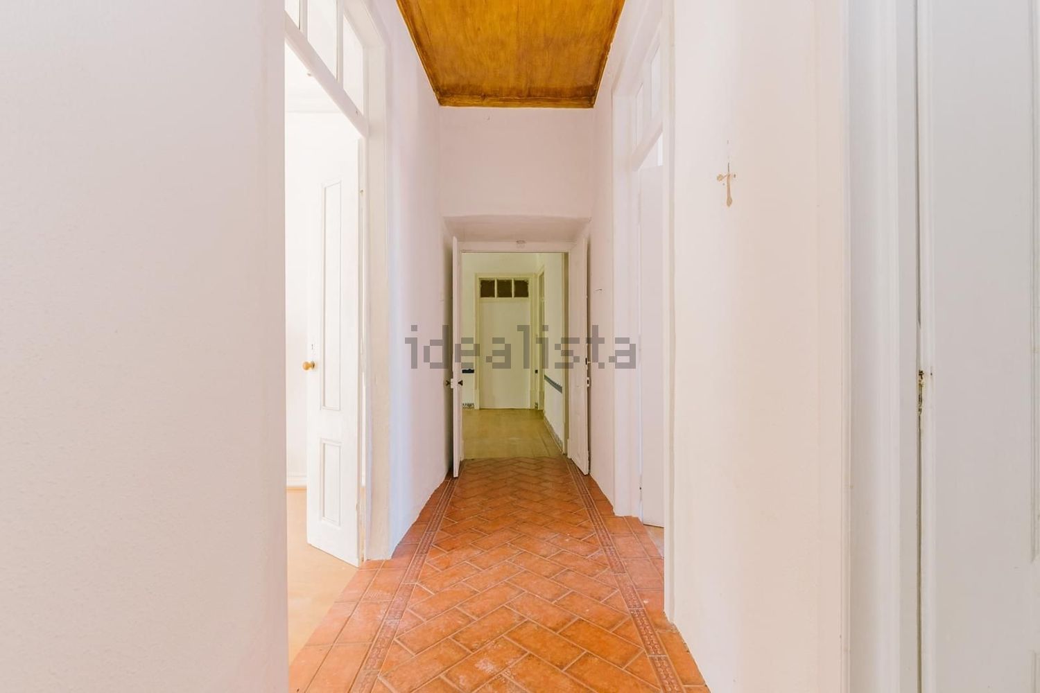 宫殿出售在Rua João Gonçalves - 过道