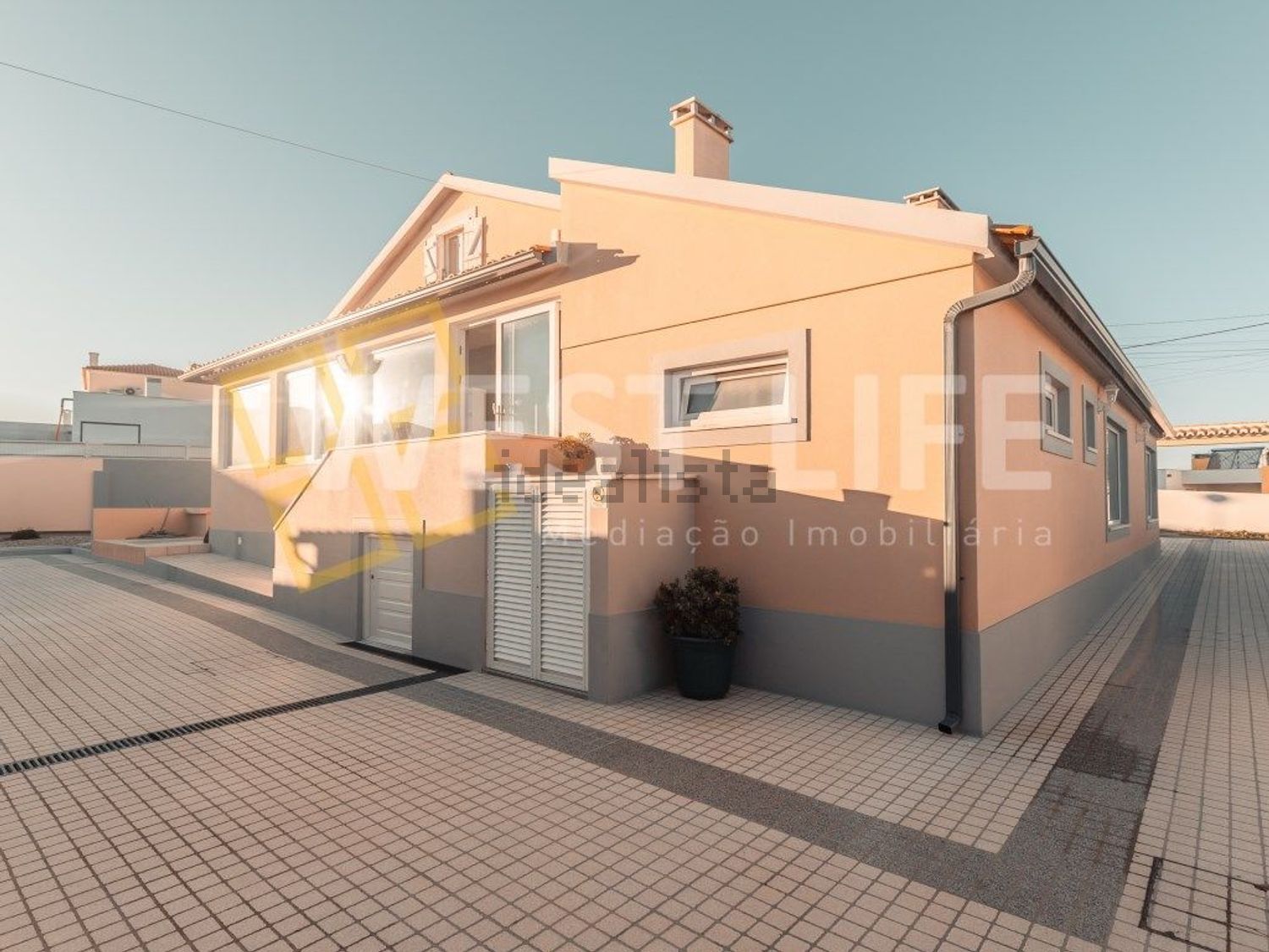 小楼房或独栋别墅出售在Centro - 外立面