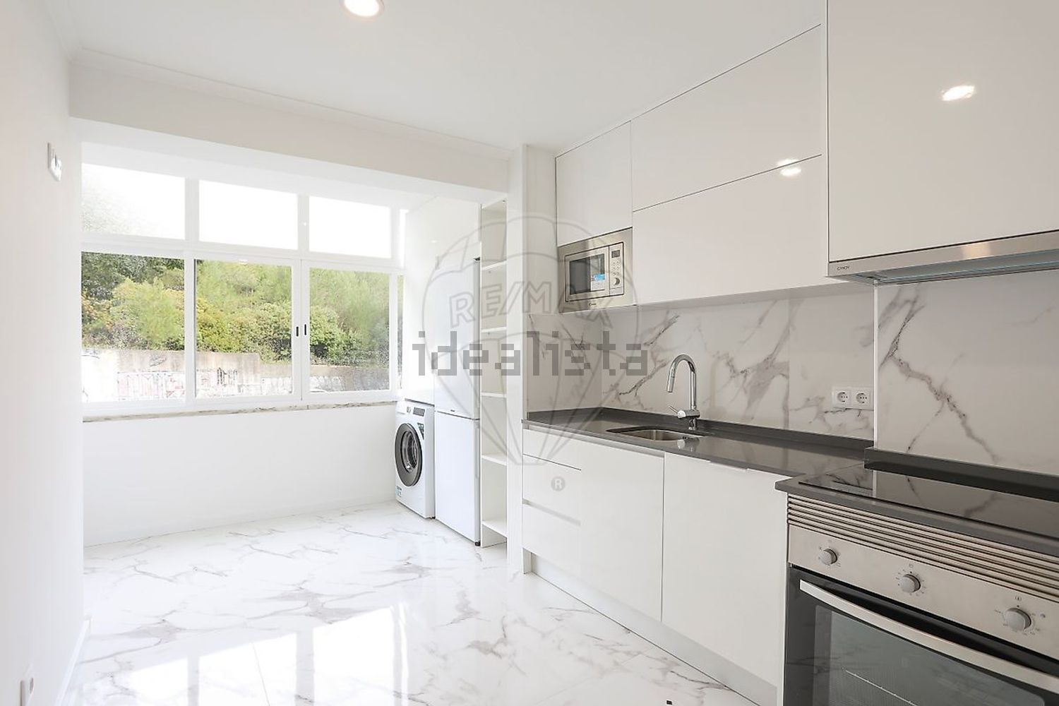 出租公寓 t3在Rua 2 de Abril - 厨房