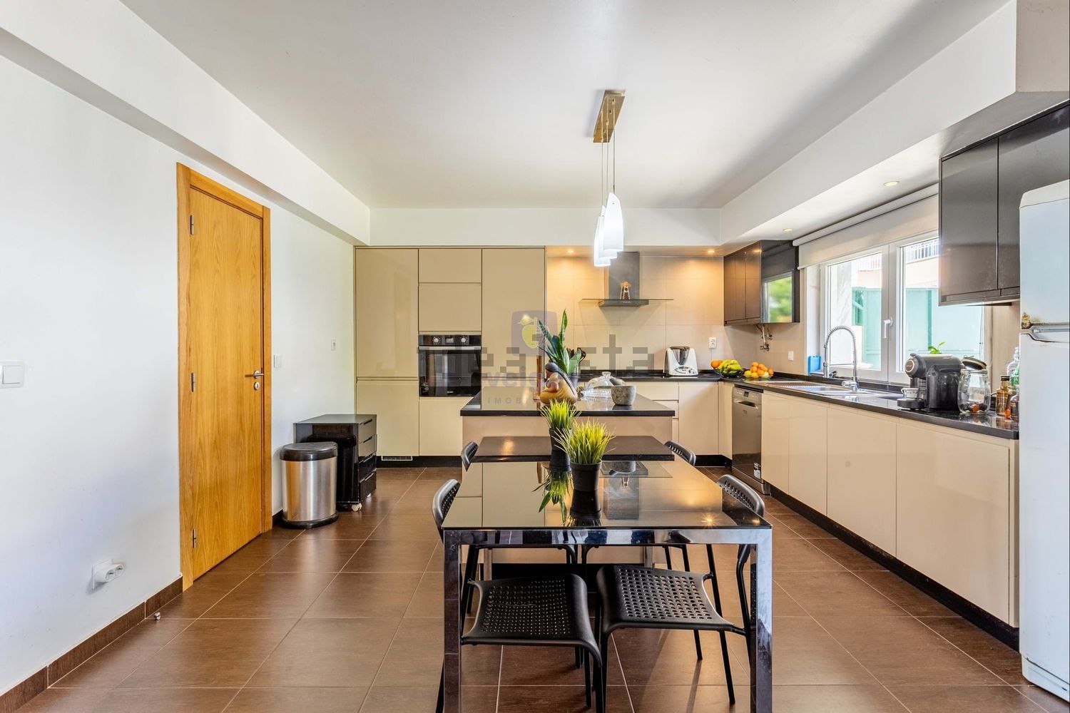 小楼房或别墅出售在Pontinha e Famões - 厨房