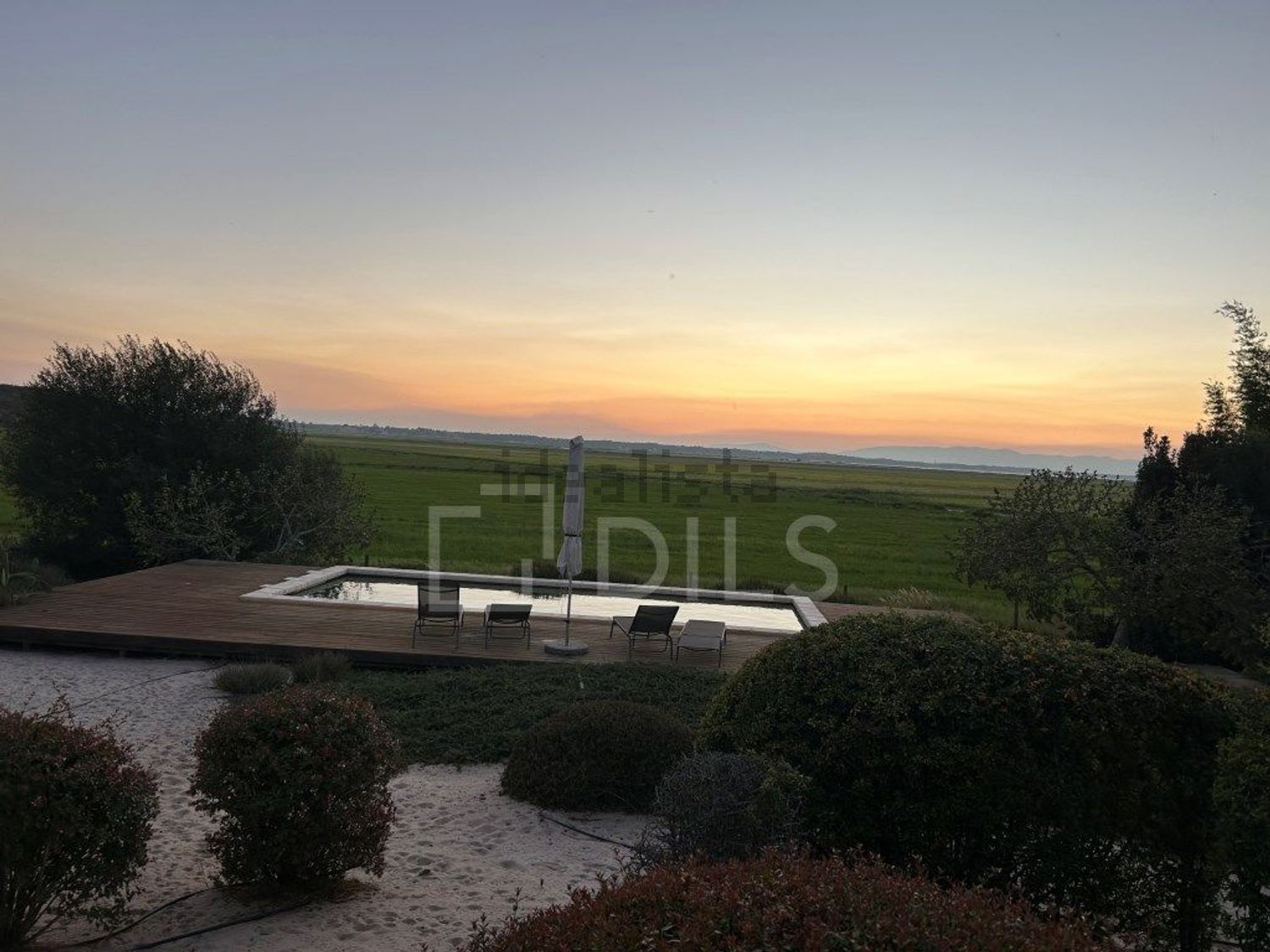 小楼房或独栋别墅出售在Rua do Pinhal - 照片