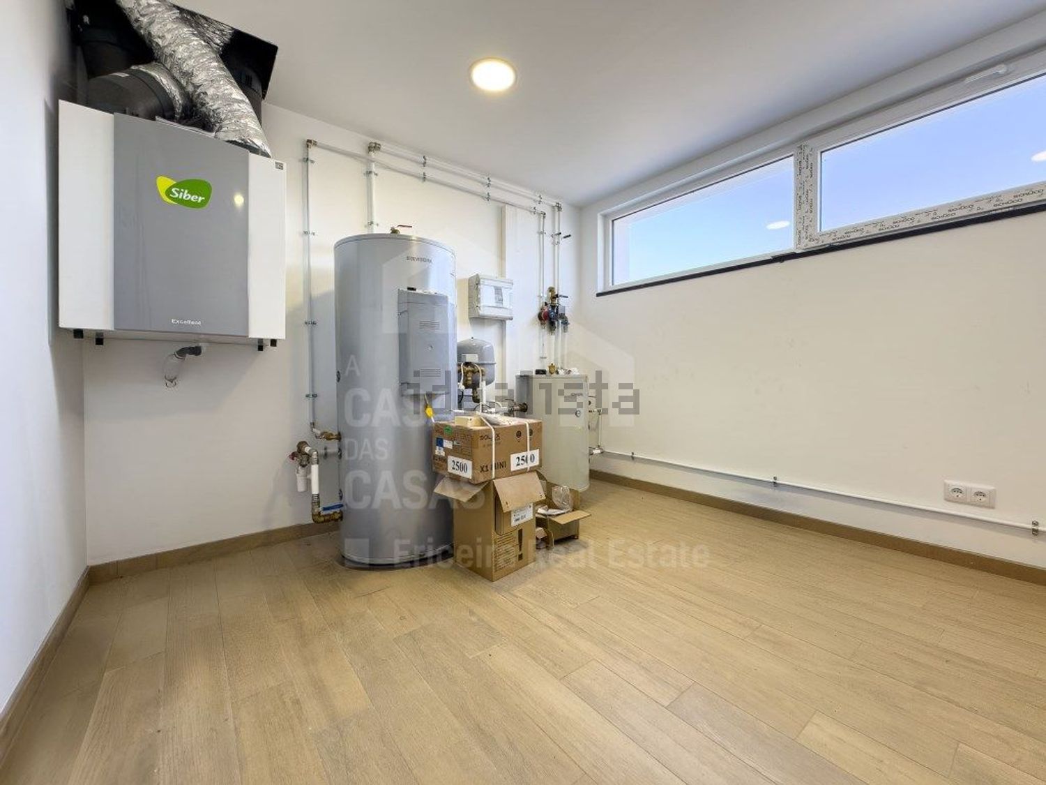 小楼房或独栋别墅出售在Encarnação - 照片