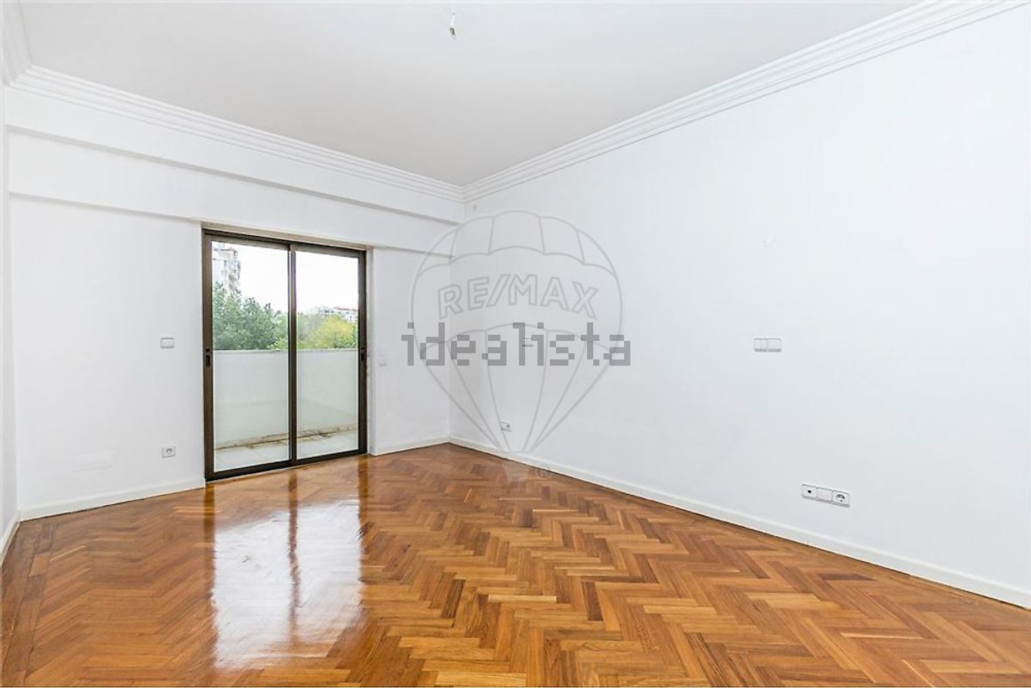 出租公寓 t4在Rua Major Neutel de Abreu - 居住