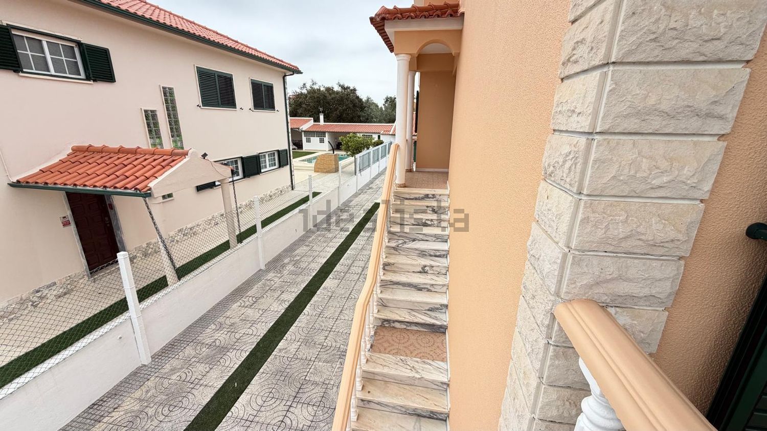 小楼房或独栋别墅出售在Quinta de Asseca - Padre Nabeto - 阳台