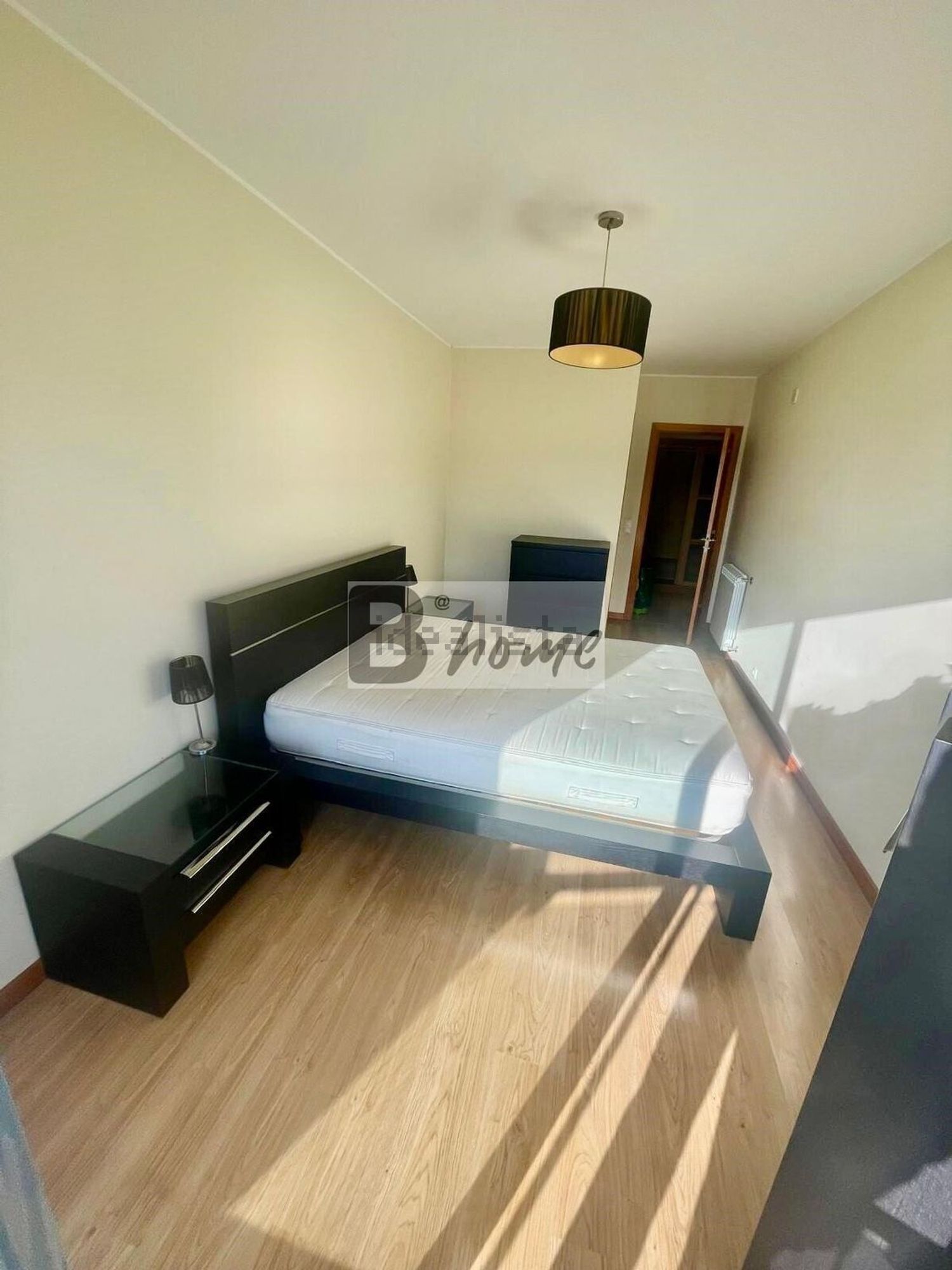 出租公寓 t2在Rua Maria Beatriz Mexia s/n - 卧室