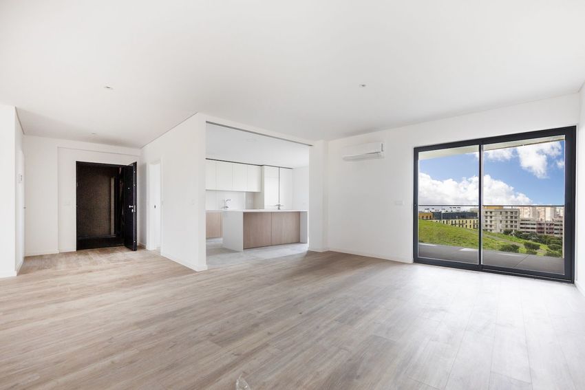 顶层公寓出售在Rua Nicolau Breyner, 9