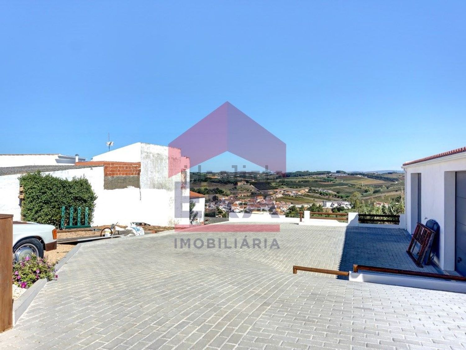 小楼房或独栋别墅出售在Rua do Picoto - 照片