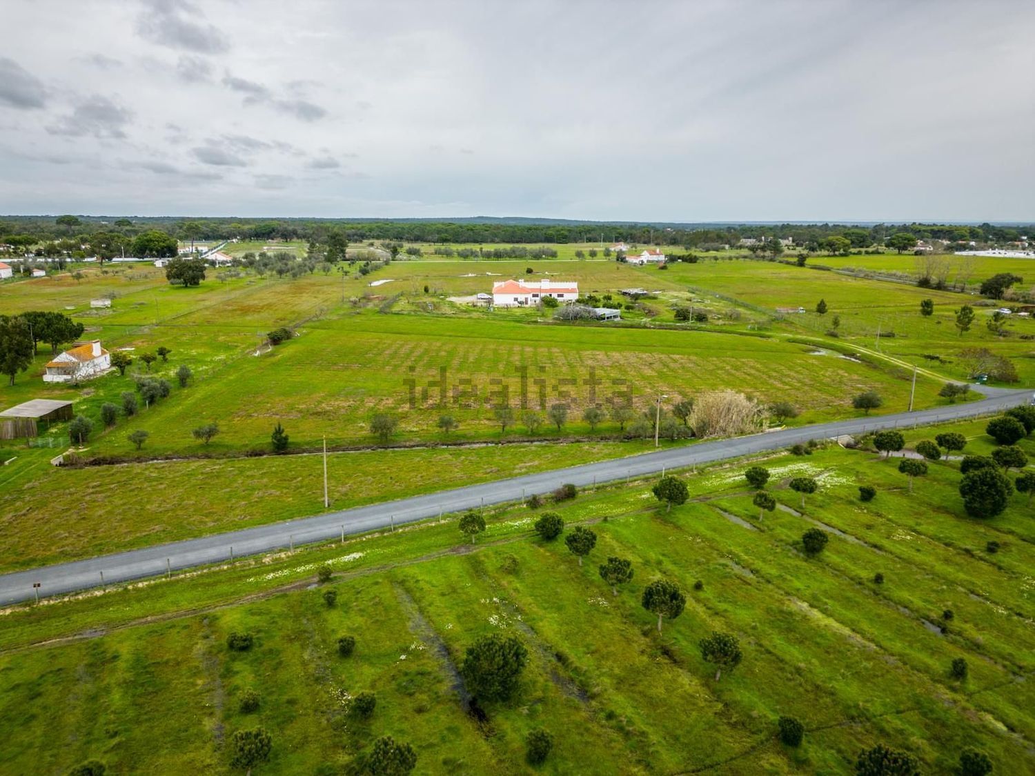 小楼房或独栋别墅出售在Grândola e Santa Margarida da Serra - 视线