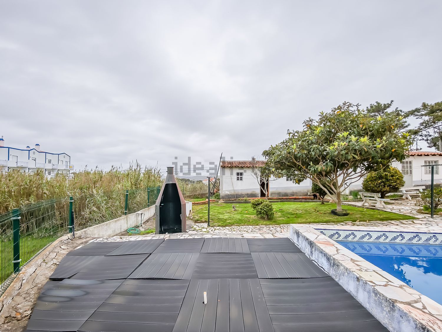 小楼房或独栋别墅出售lapa da serra - 游泳池