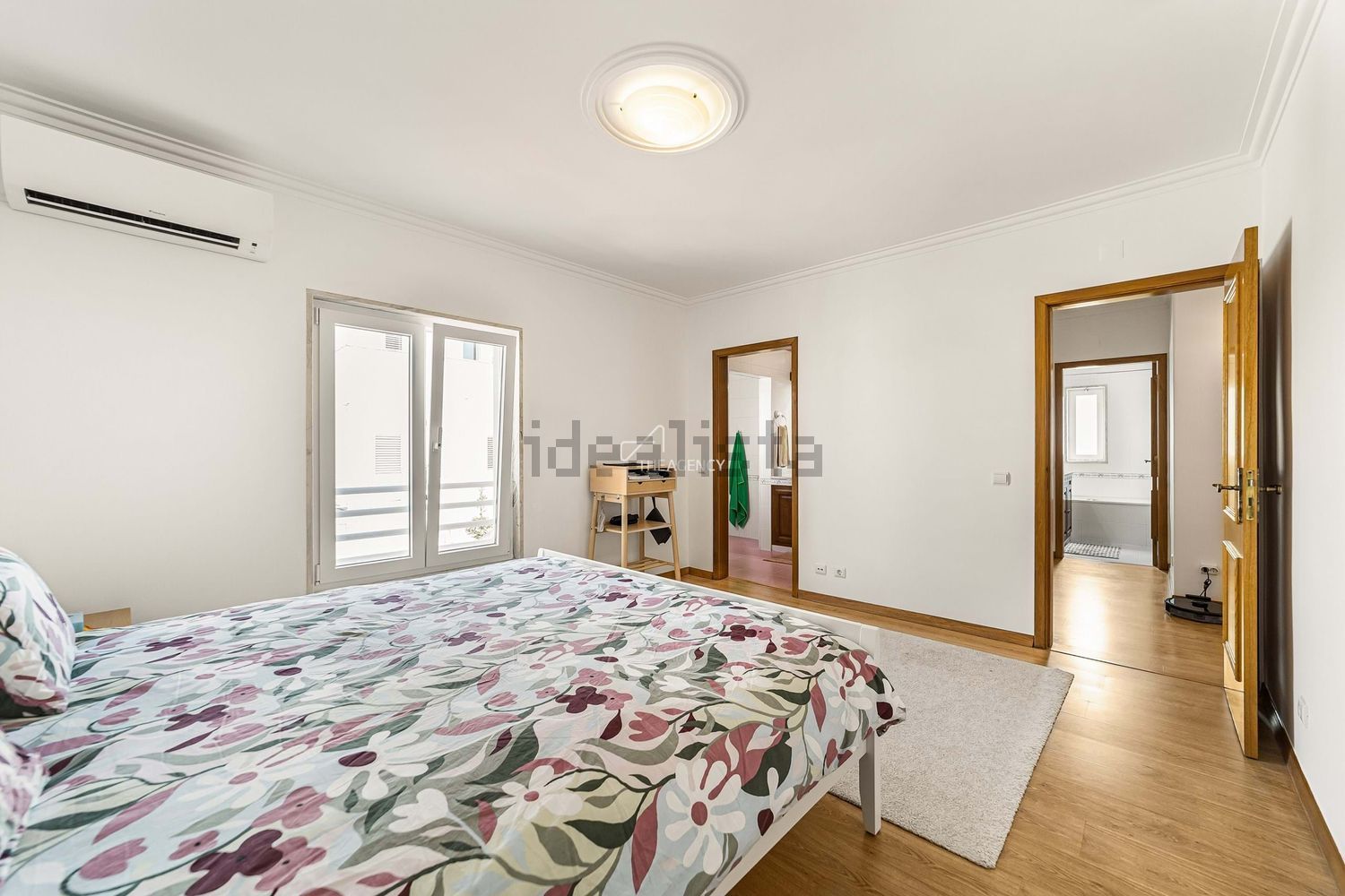 小楼房或独栋别墅出售在Rua Mar da Palha - 卧室