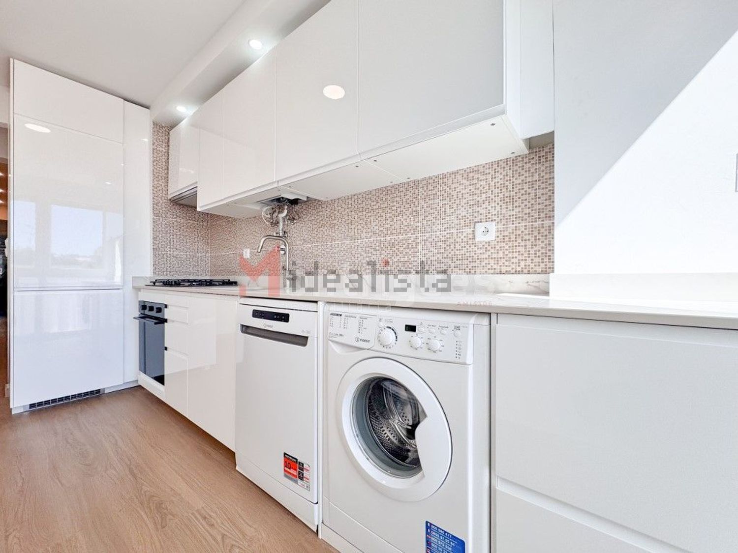 出租公寓 t3在Rua António Saúde - 厨房