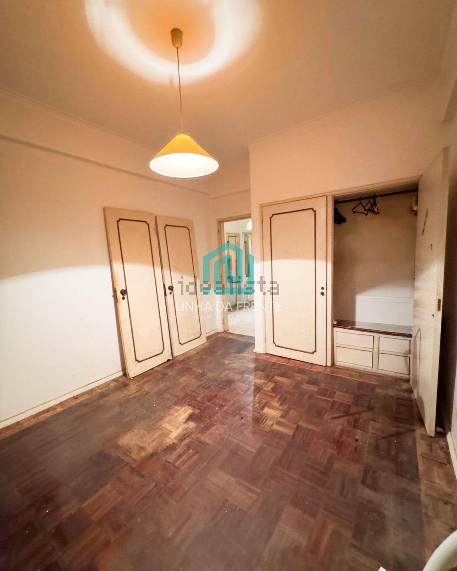 公寓 t2出售在Rua Bombeiros Voluntários, 14 - 卧室