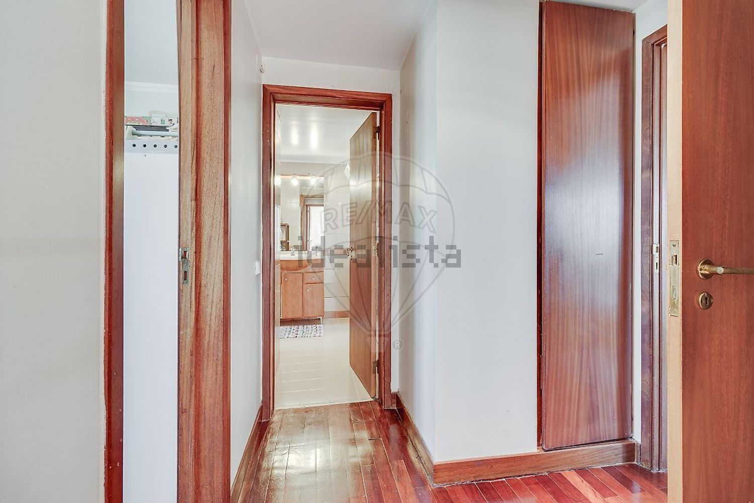 公寓 t2出售在Rua da Bela Vista à Graça - 过道