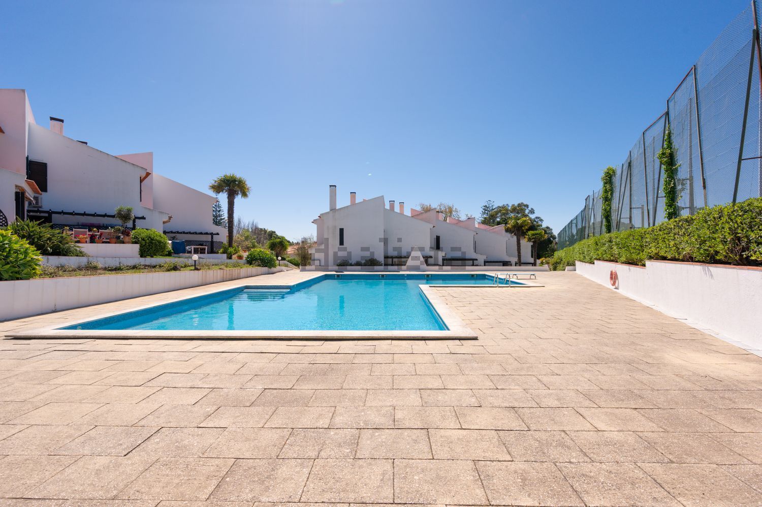 出租双拼别墅在Rua Ribatejo, 42 - 游泳池