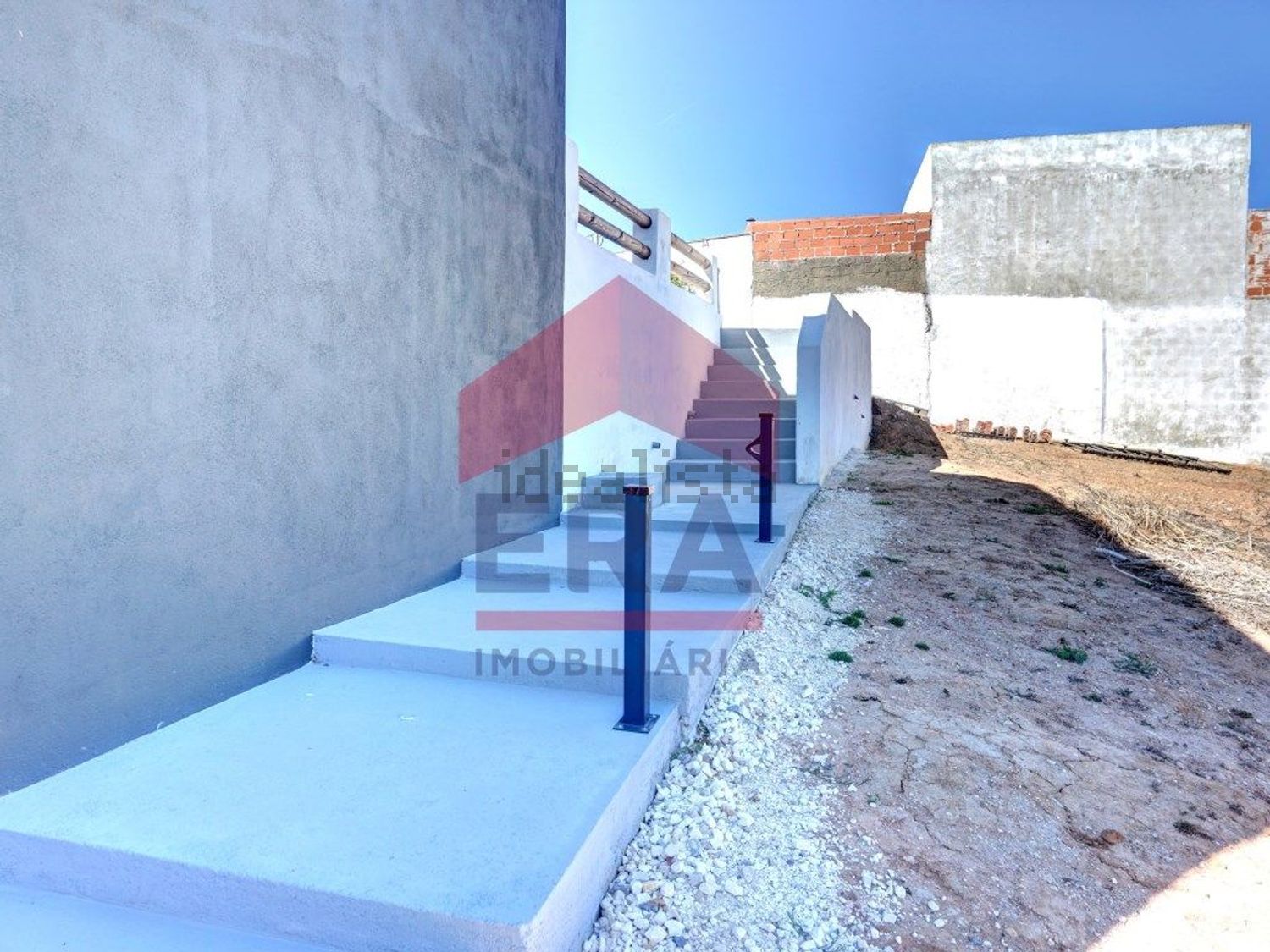 小楼房或独栋别墅出售在Rua do Picoto - 照片