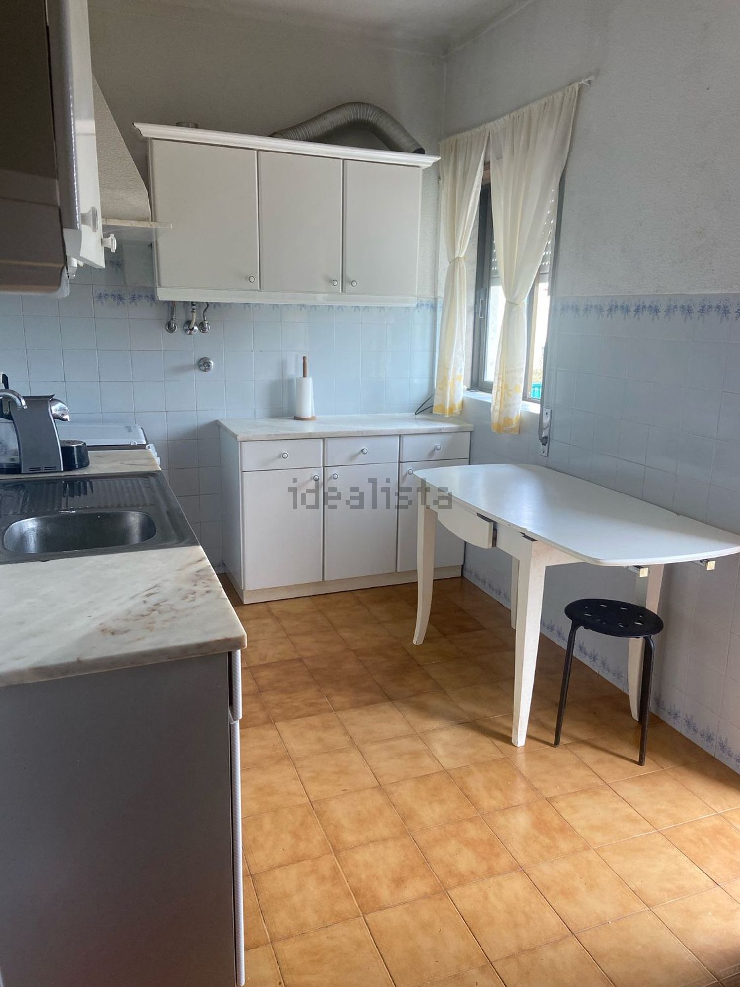 出租小楼房或独栋别墅在Rua Principal, 13 - 厨房