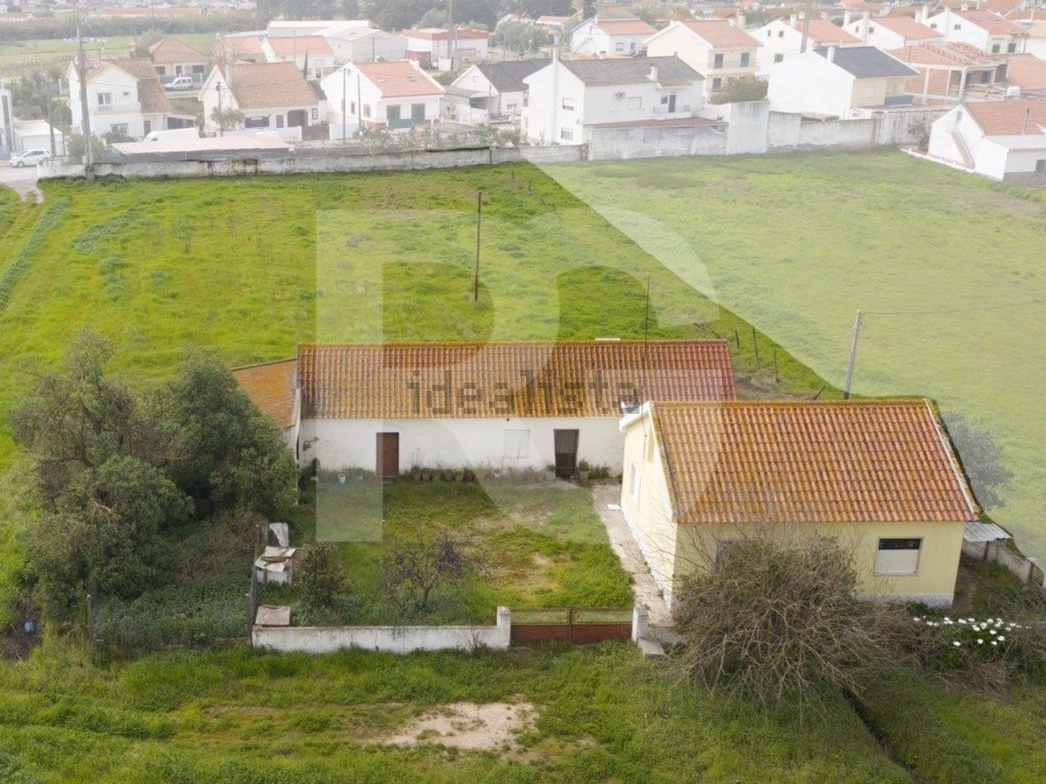 小楼房或独栋别墅出售在Atalaia e Alto Estanqueiro - Jardia - 外立面