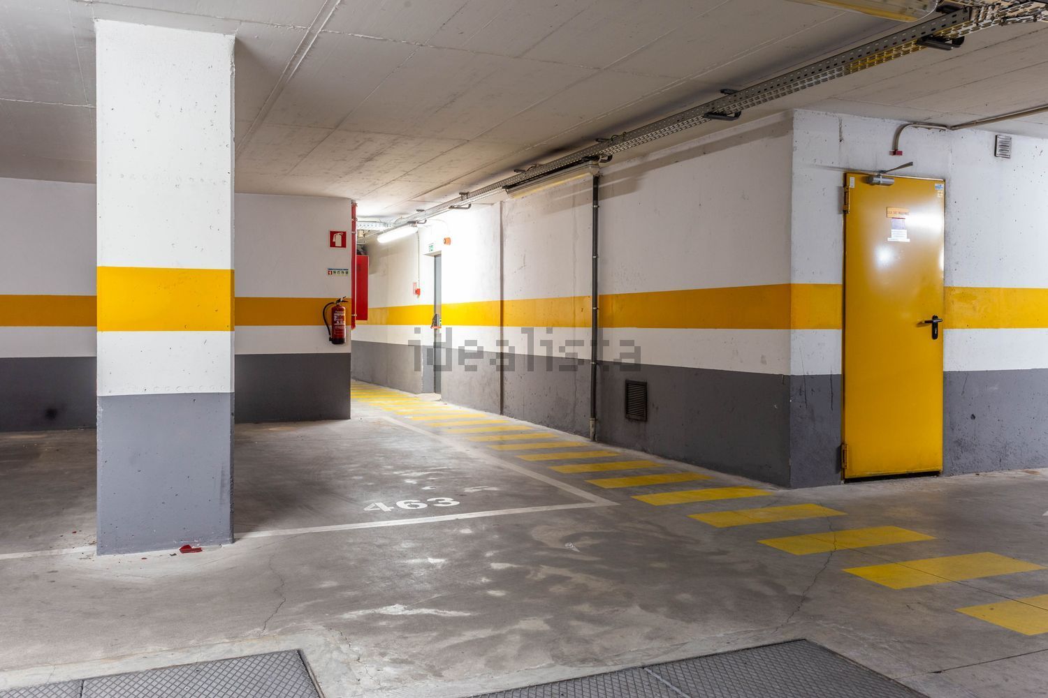 出租公寓 t2在Avenida Infante Dom Henrique - 停车位