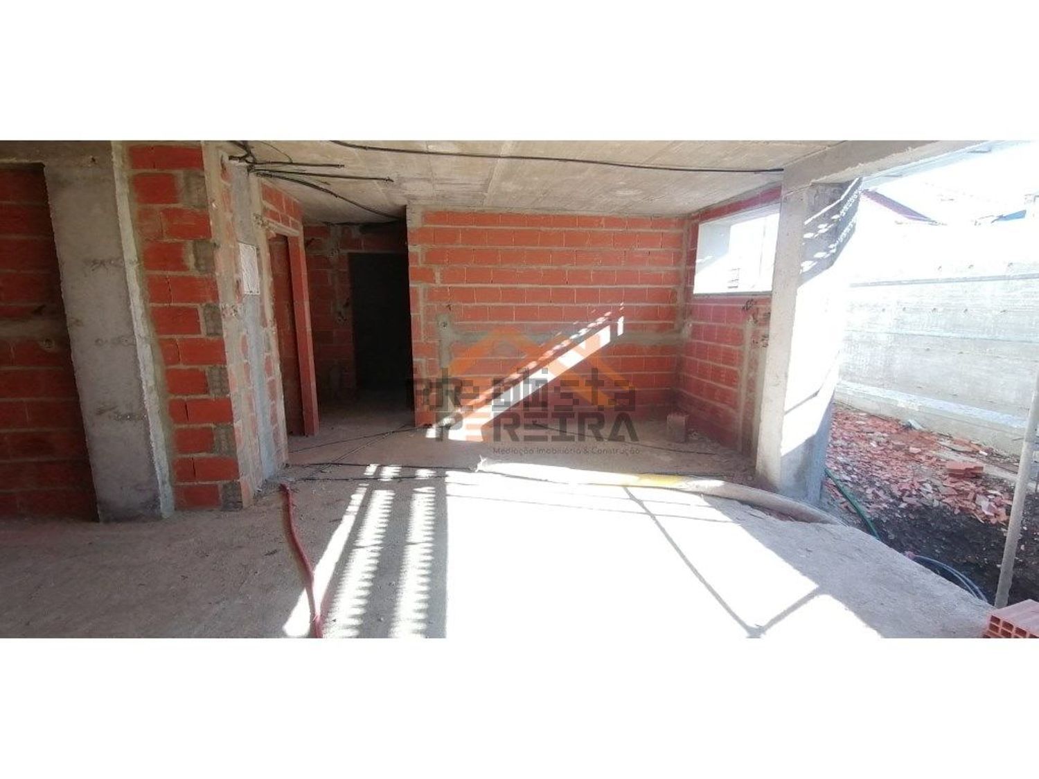 小楼房或独栋别墅出售在Pontinha e Famões - 照片