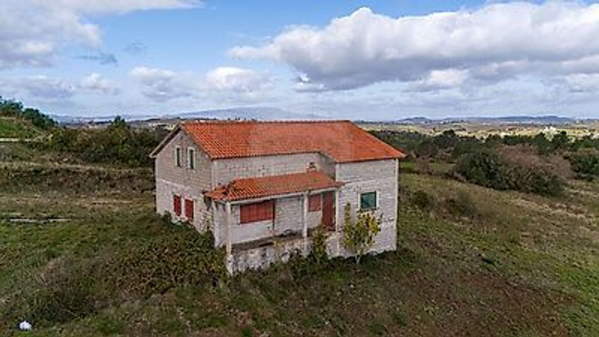 小楼房或独栋别墅出售Gataria s/n