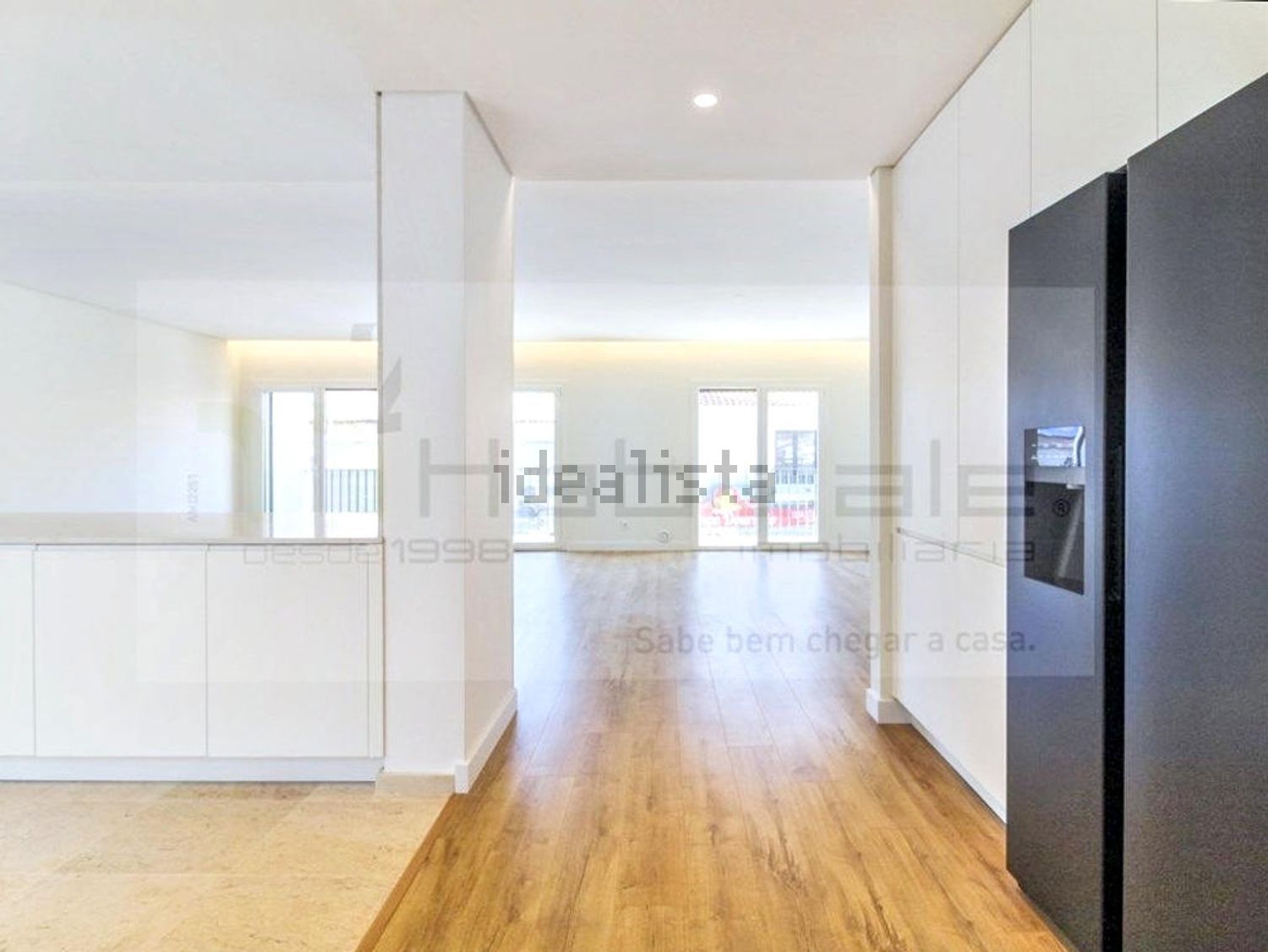 公寓 t4出售在Rua Almirante Gago Coutinho, 58 a - 居住