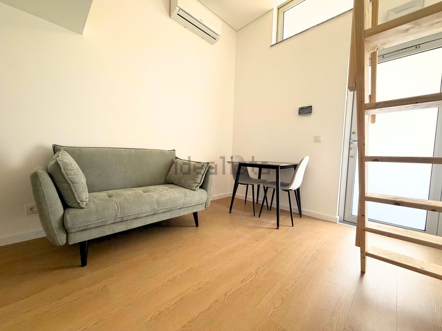 出租t0（单人公寓）在Avenida Dom Francisco Maria da Silva, 1 - 客厅