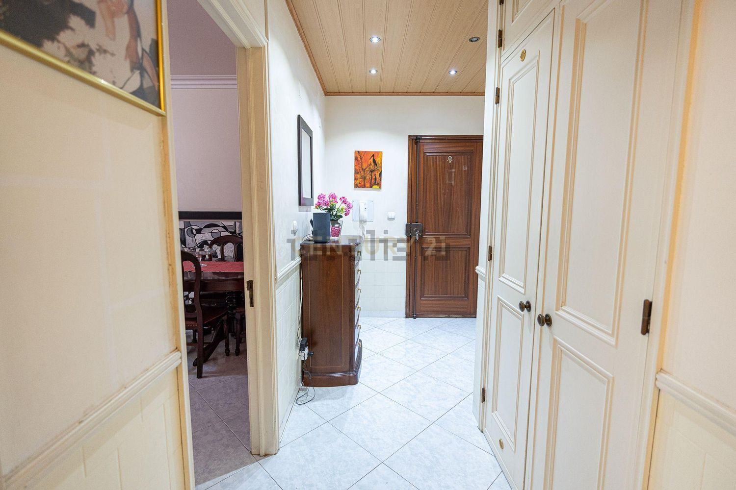 公寓 t2出售在Rua Arnaldo Fernandes de Almeida, 3 - 过道