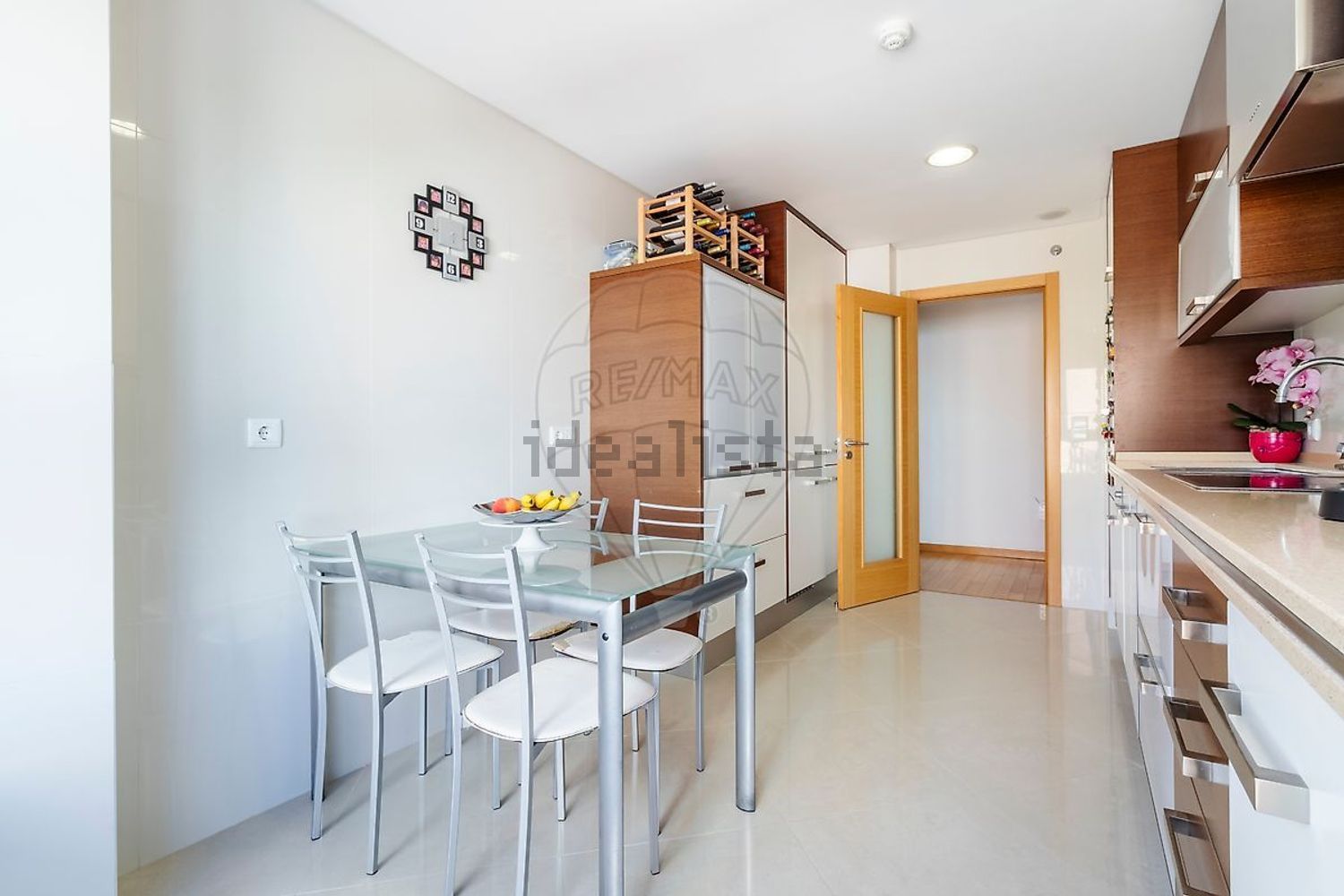 出租公寓 t2在Estrada São Bartolomeu - 客厅