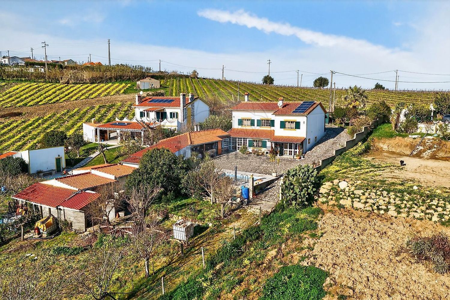 小楼房或独栋别墅出售在Rua Estreita - 照片