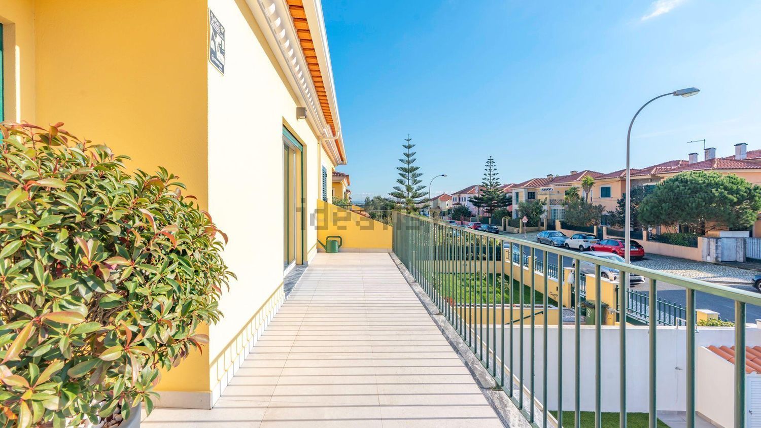 小楼房或独栋别墅出售在Avenida Engenheiro Arantes e Oliveira, 4 - 阳台