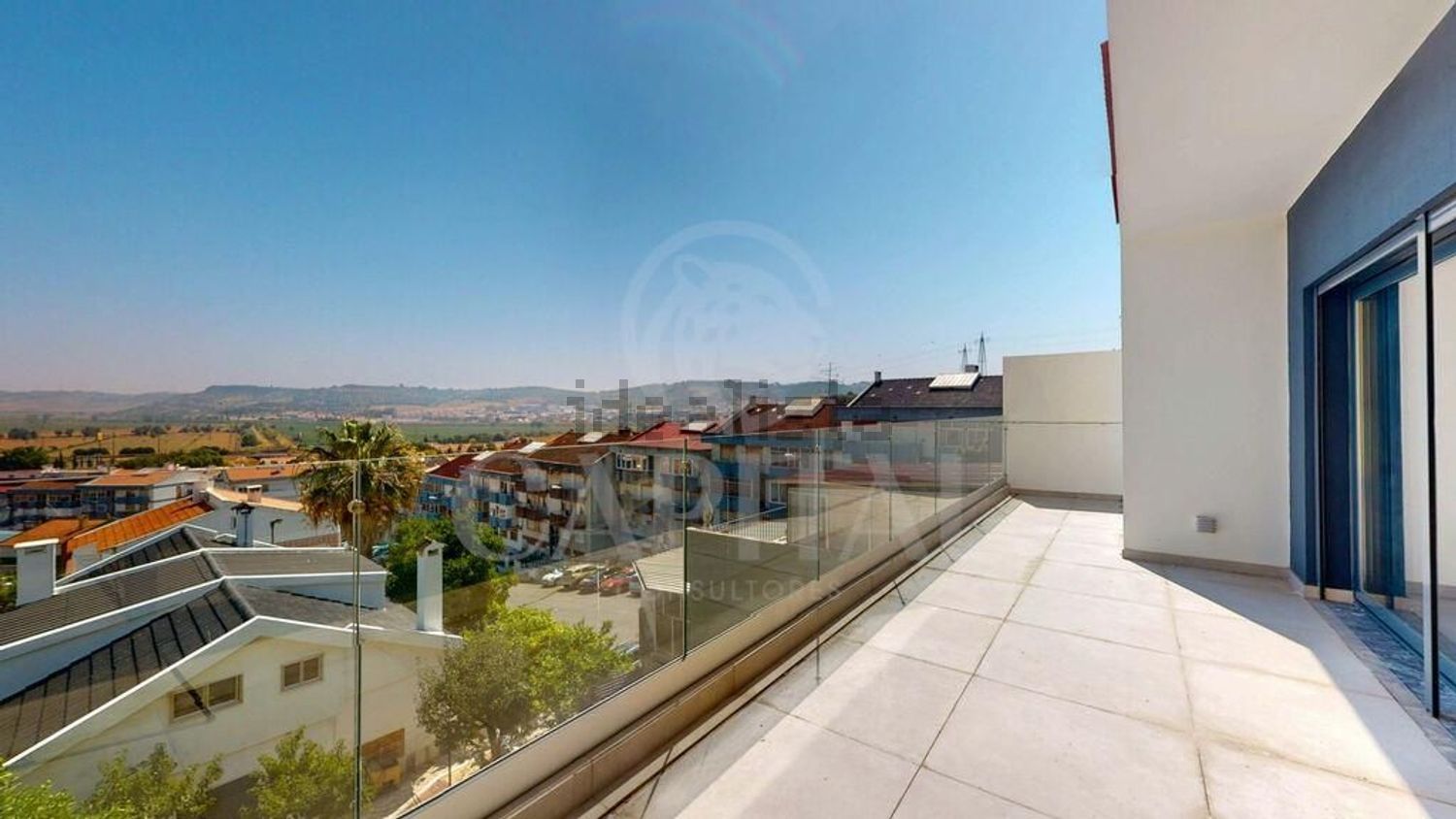 小楼房或独栋别墅出售在Rua da Calheta - 阳台