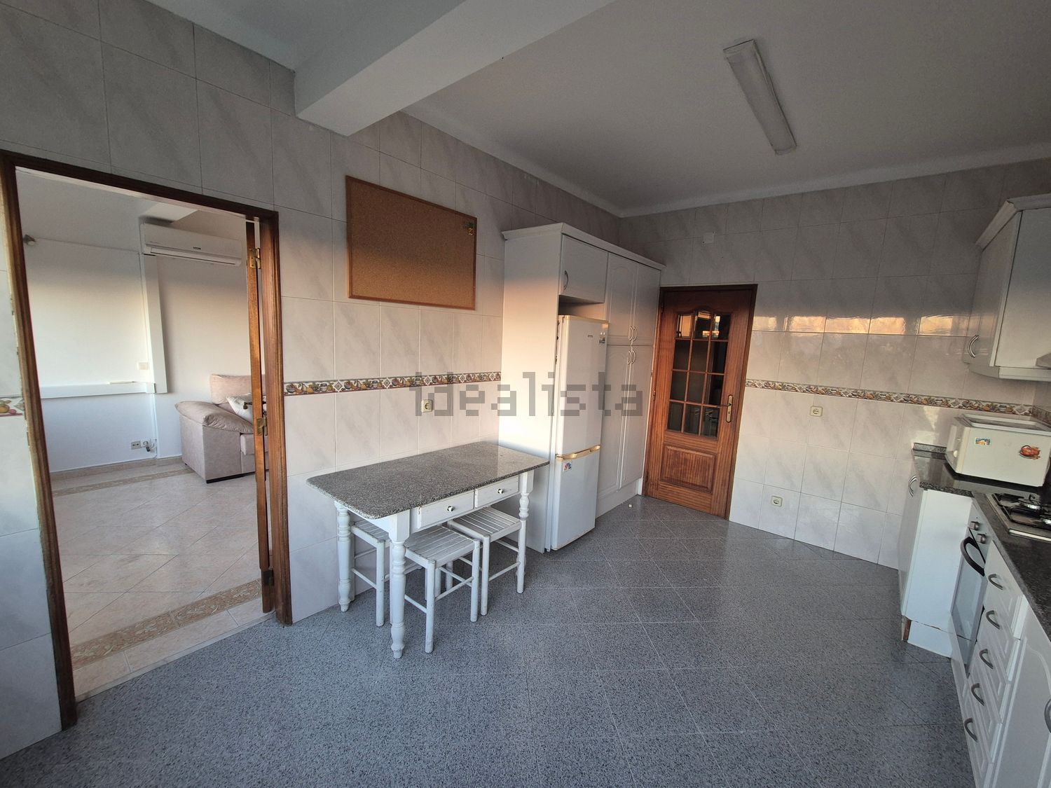 出租公寓 t2在Rua Engenheiro Quartin Graça, 18 - 厨房