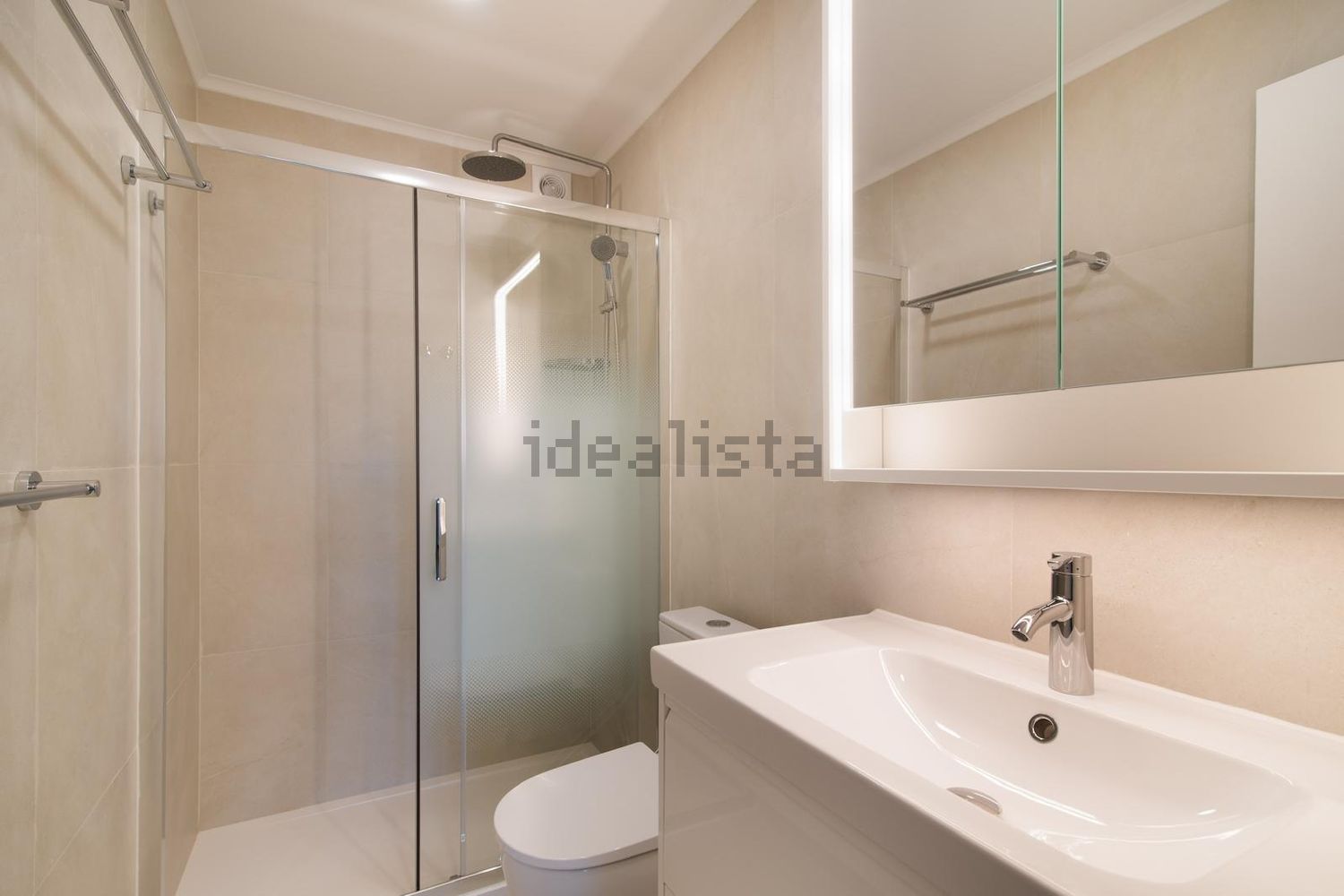 出租公寓 t2在Olivais - 卫生间