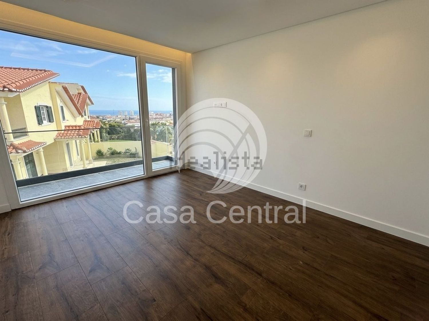 小楼房或独栋别墅出售在Rua Pax Julia, 25 - 居住