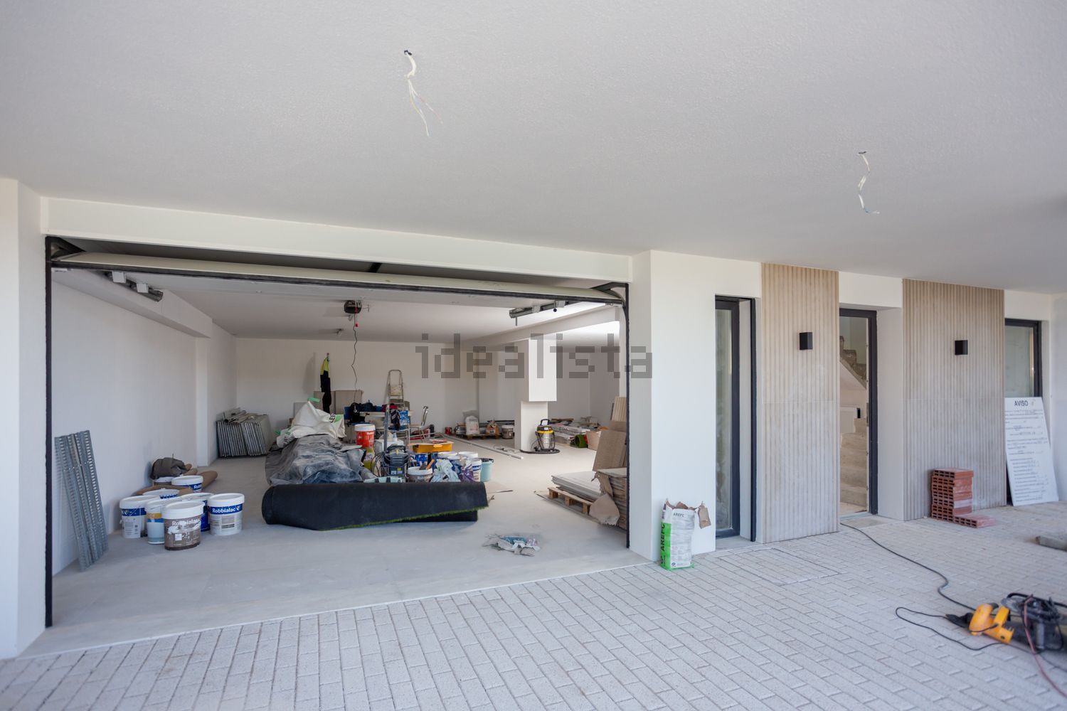 双拼别墅出售在Avenida Raul Brandão - 停车位